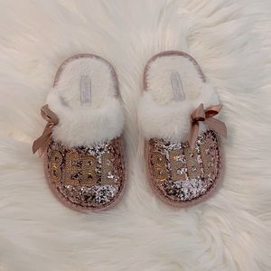 ⚜️(5 for $15) - BeBe Slippers